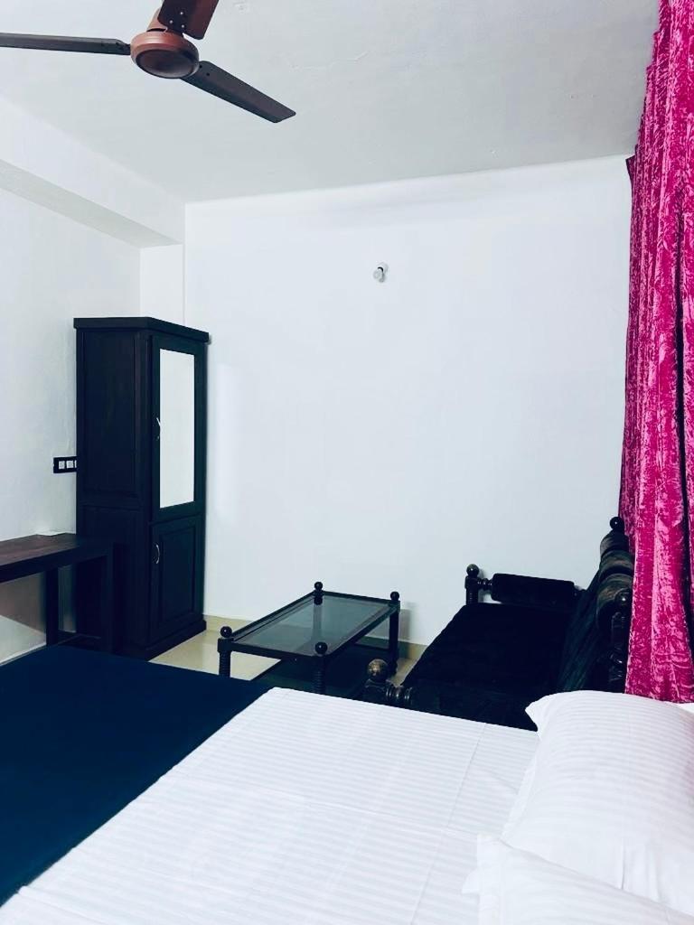 Puthookkadans Mareena Lodge Kottayam Exterior foto