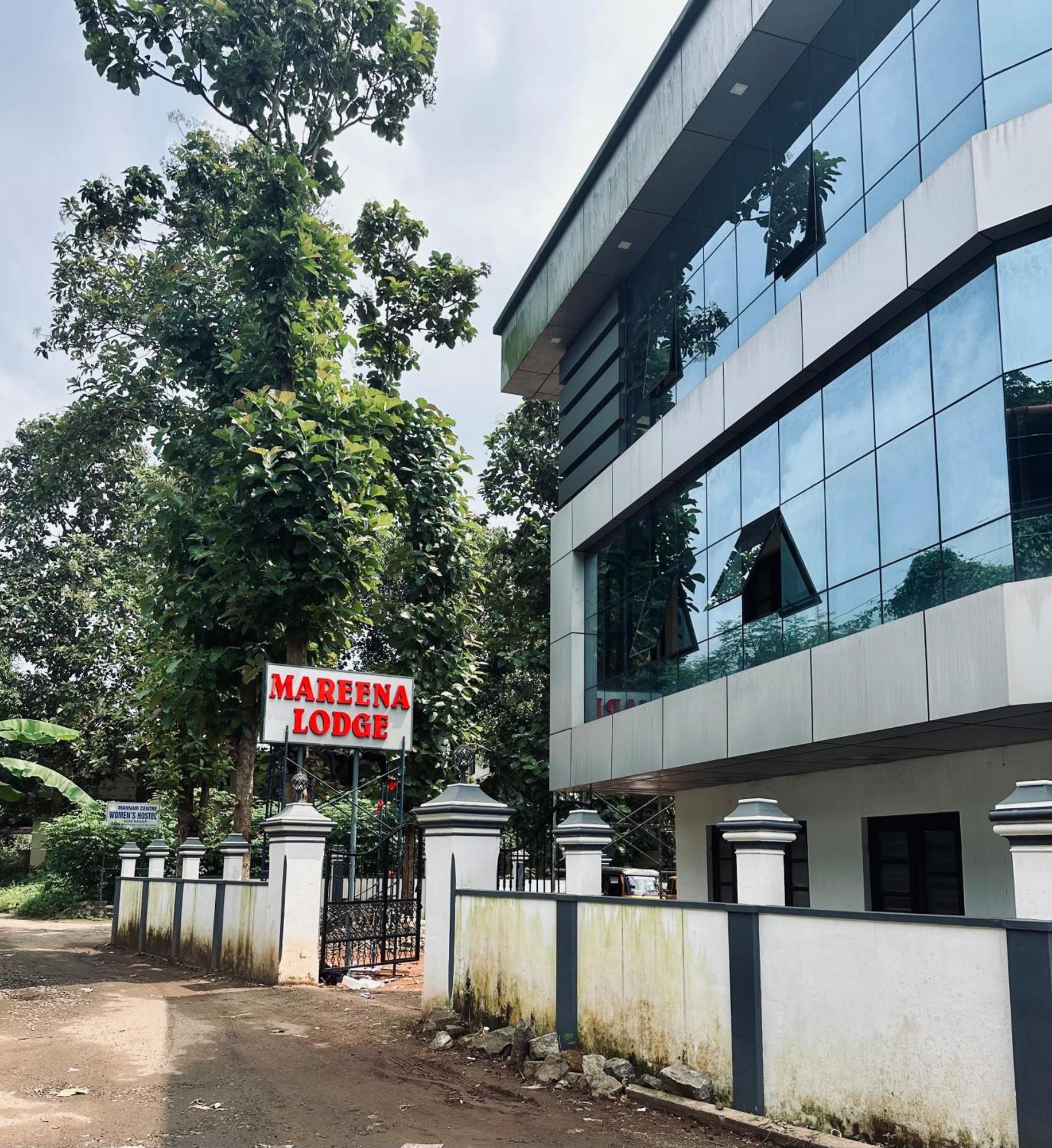 Puthookkadans Mareena Lodge Kottayam Exterior foto